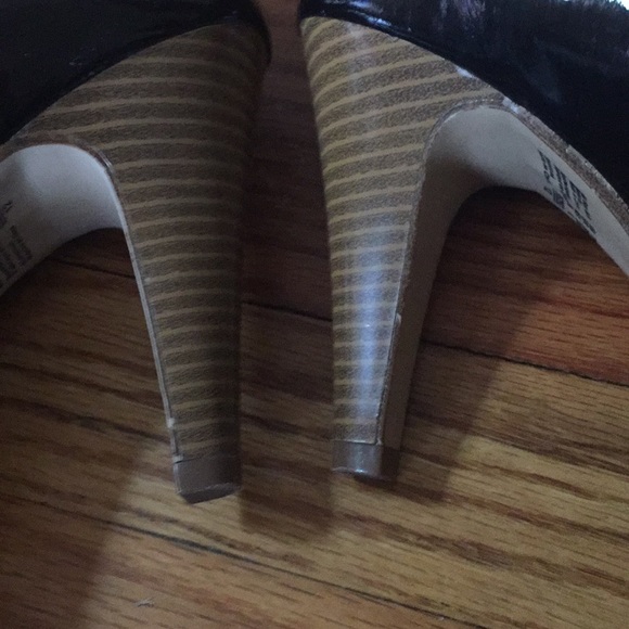 Black patent small platform hi heels - Picture 6 of 7